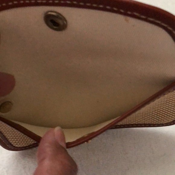 Dooney & Bourke pouch - Picture 3 of 5